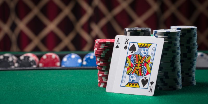 Cách chơi Poker không nên tố quá nhiều